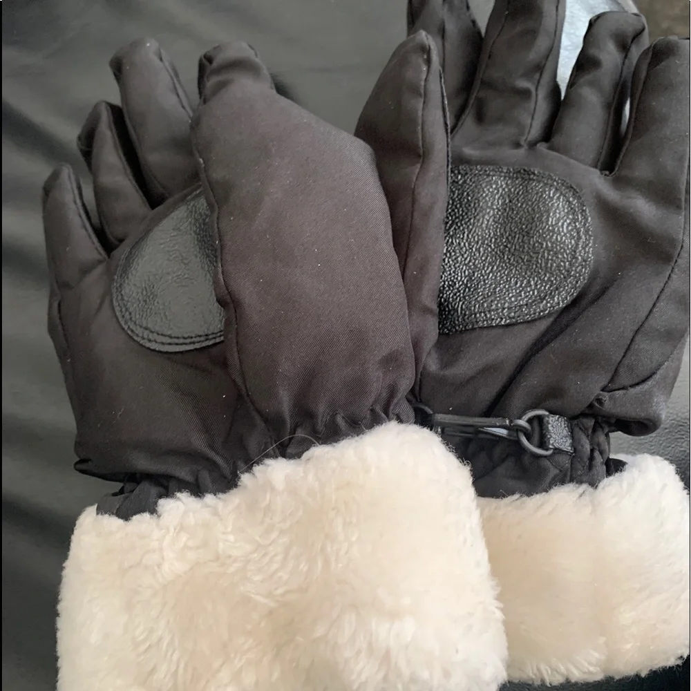 Black fur Lined Winter Gloves